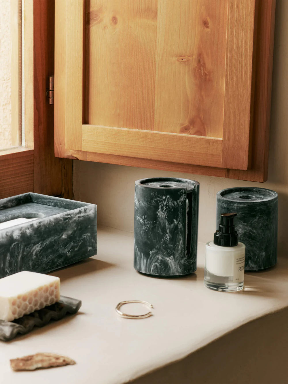 Mist tissue box - charcoal