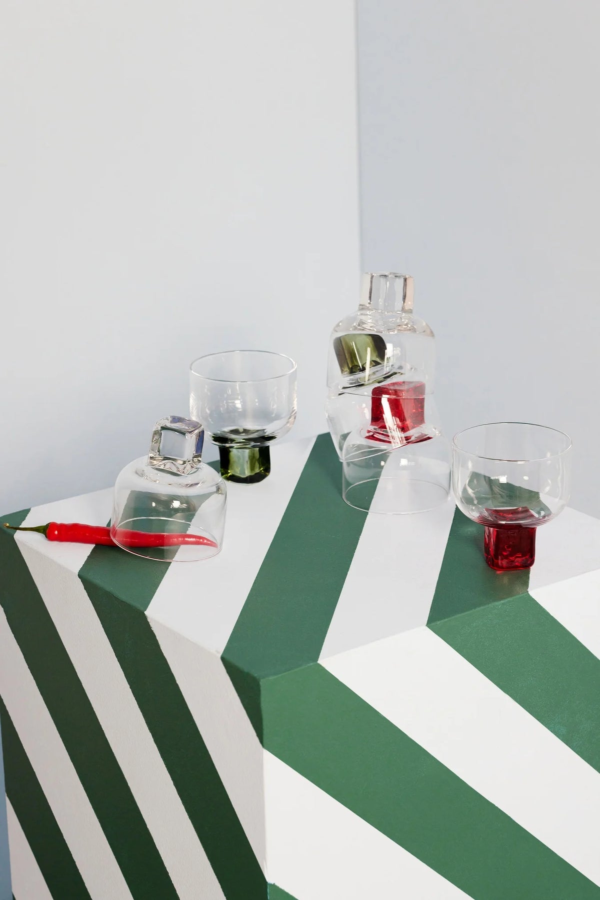 Victoria Glass 2 Piece Set - Clear