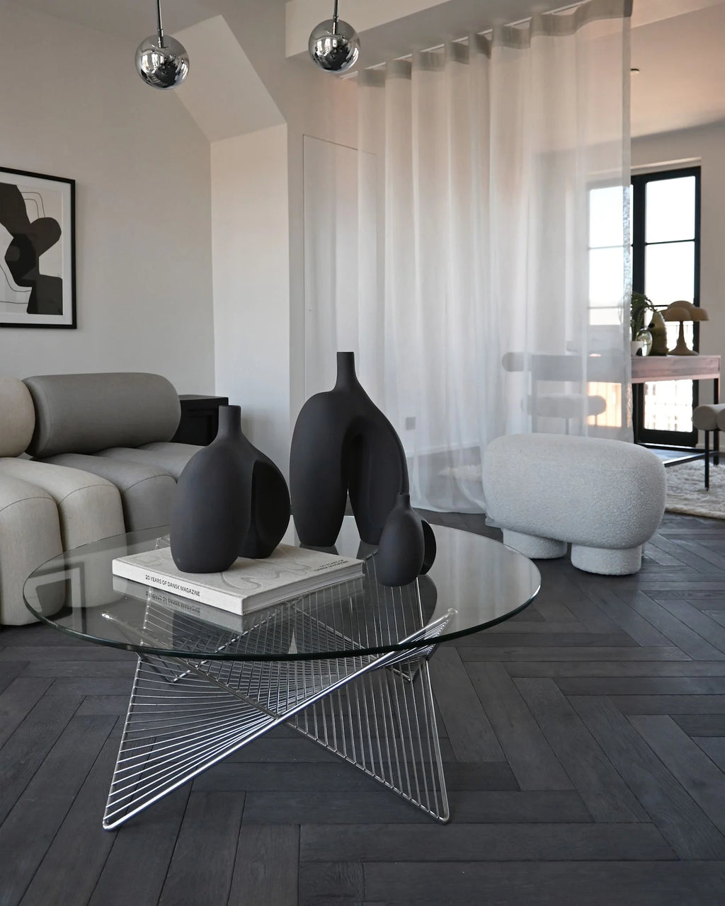 Ni Vase, Petit Black