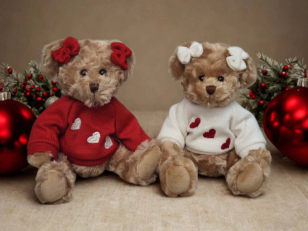 Girl bear white & red sweater, hearts