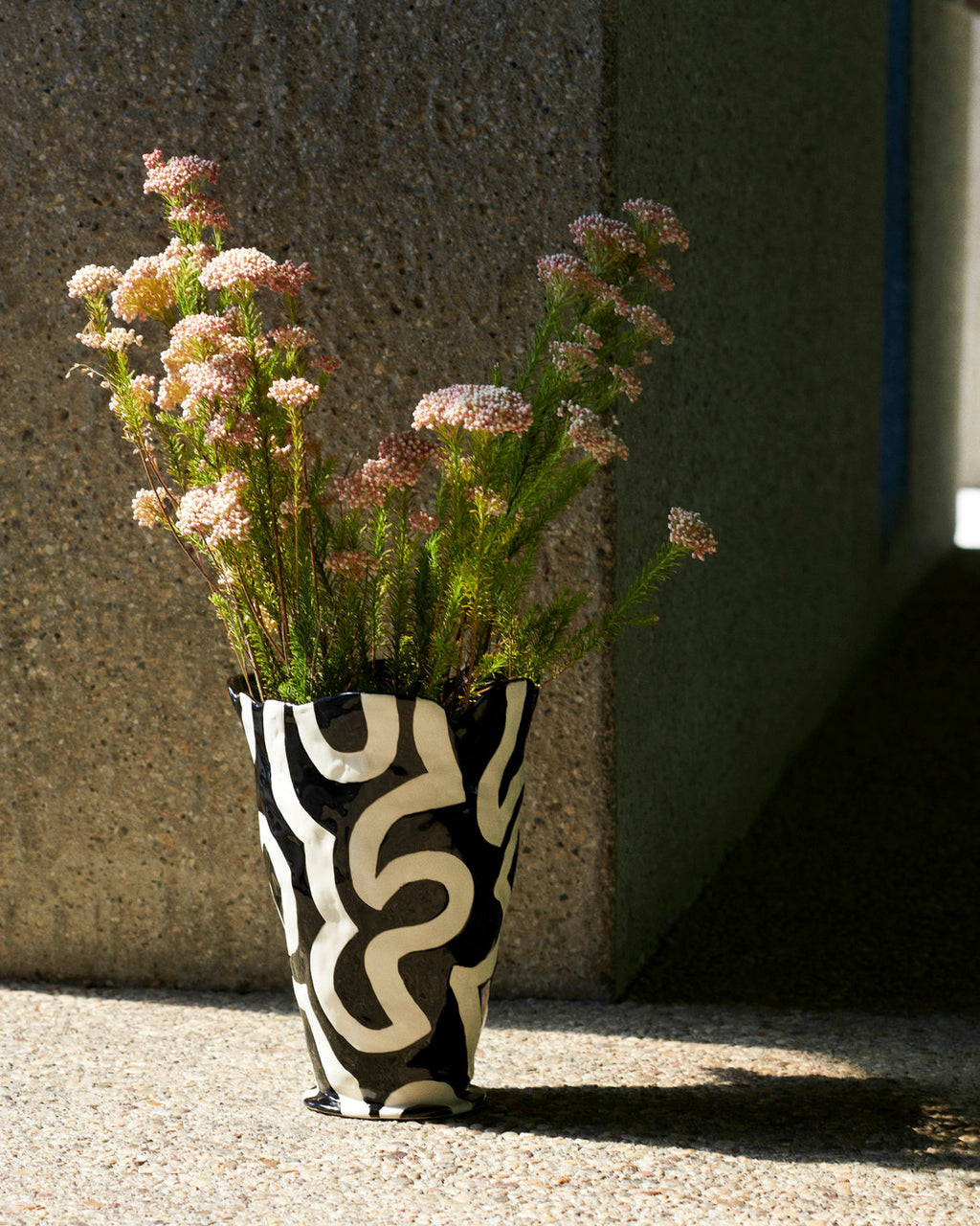 Jessica Hans Shadow vase